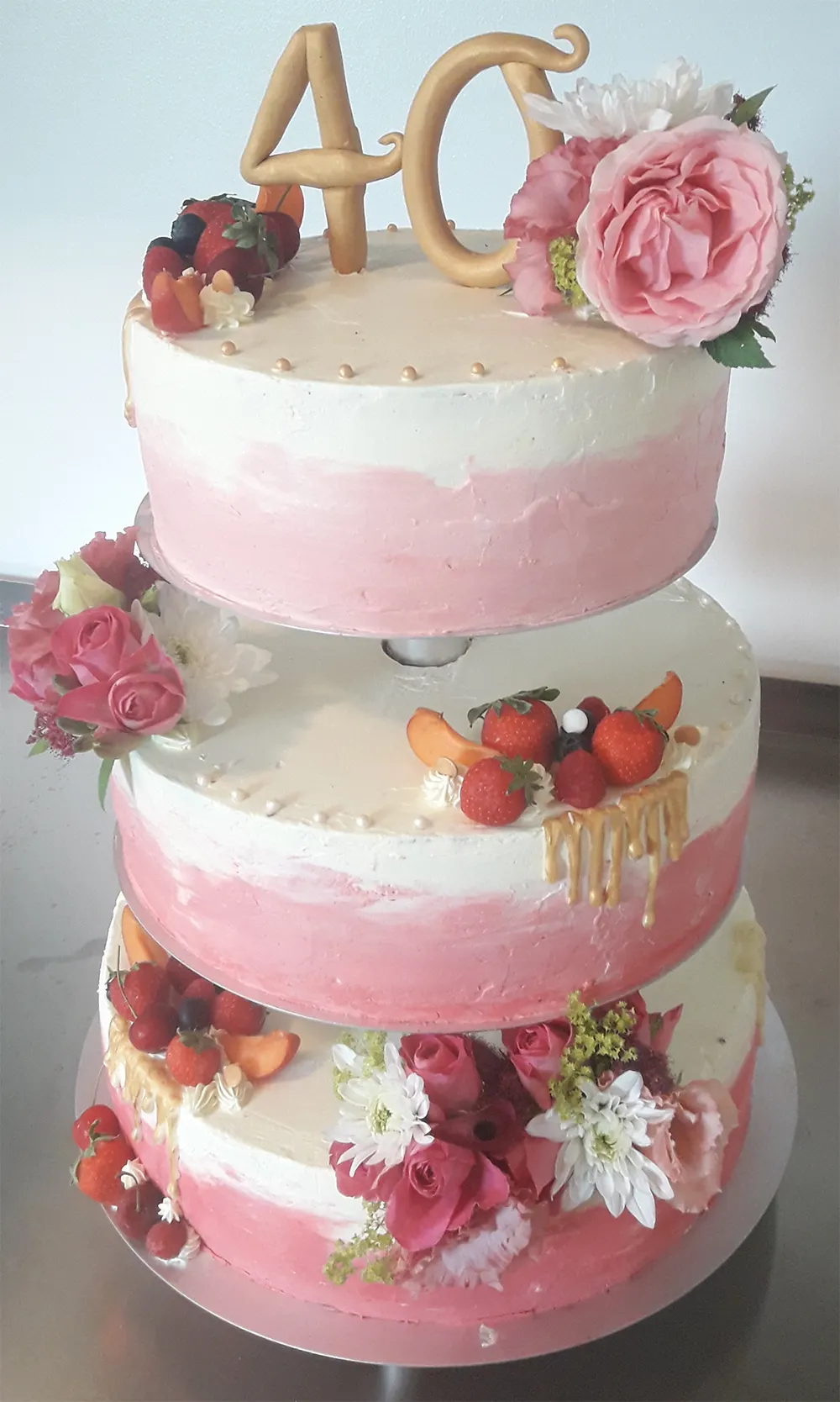 Tronadstropna torta Roza