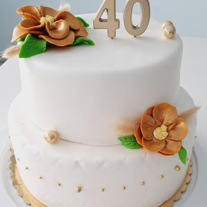 Dvonadstropna torta za obletnico - Bela / Zlata